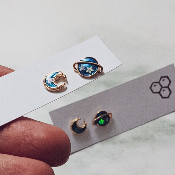 Jewelry - 5/$30‼️Planets Stud Earrings • NWT 🌙